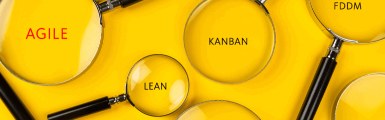 Lupas sobre fondo amarillo mostrando términos de metodologías ágiles como AGILE, LEAN, KANBAN y FDDM.